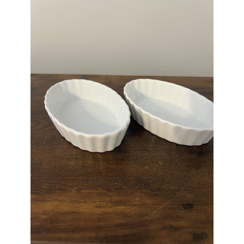 HIC Porcelain Ramekins White Fluted Oven to Table Baking Dishes‎ Set of 2